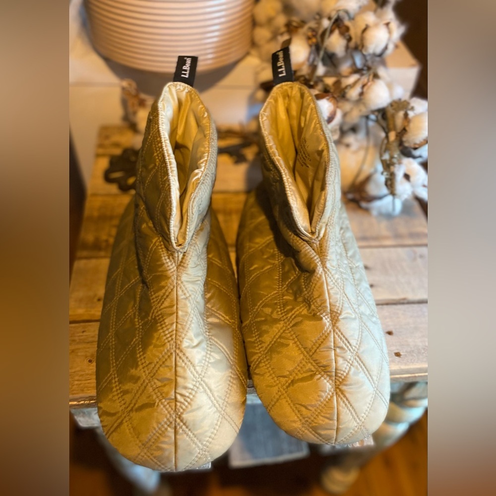 ❄️L.L.Bean Insulated Nylon Quilted House Slippers❄️
